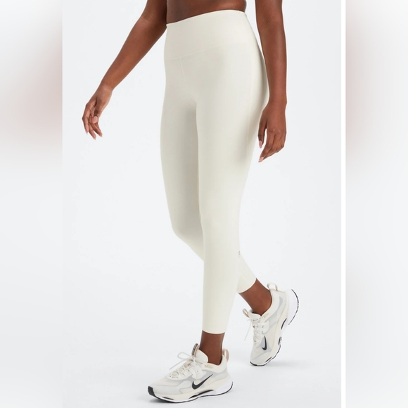 NWT Fabletics Boost PowerHold High Waisted 7/8 Leggings - Picture 2 of 8